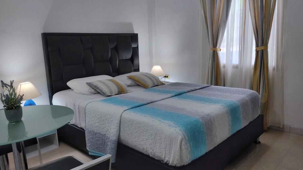 Bella Suite Frente Al Aeropuerto Катья-ла-Мар Экстерьер фото